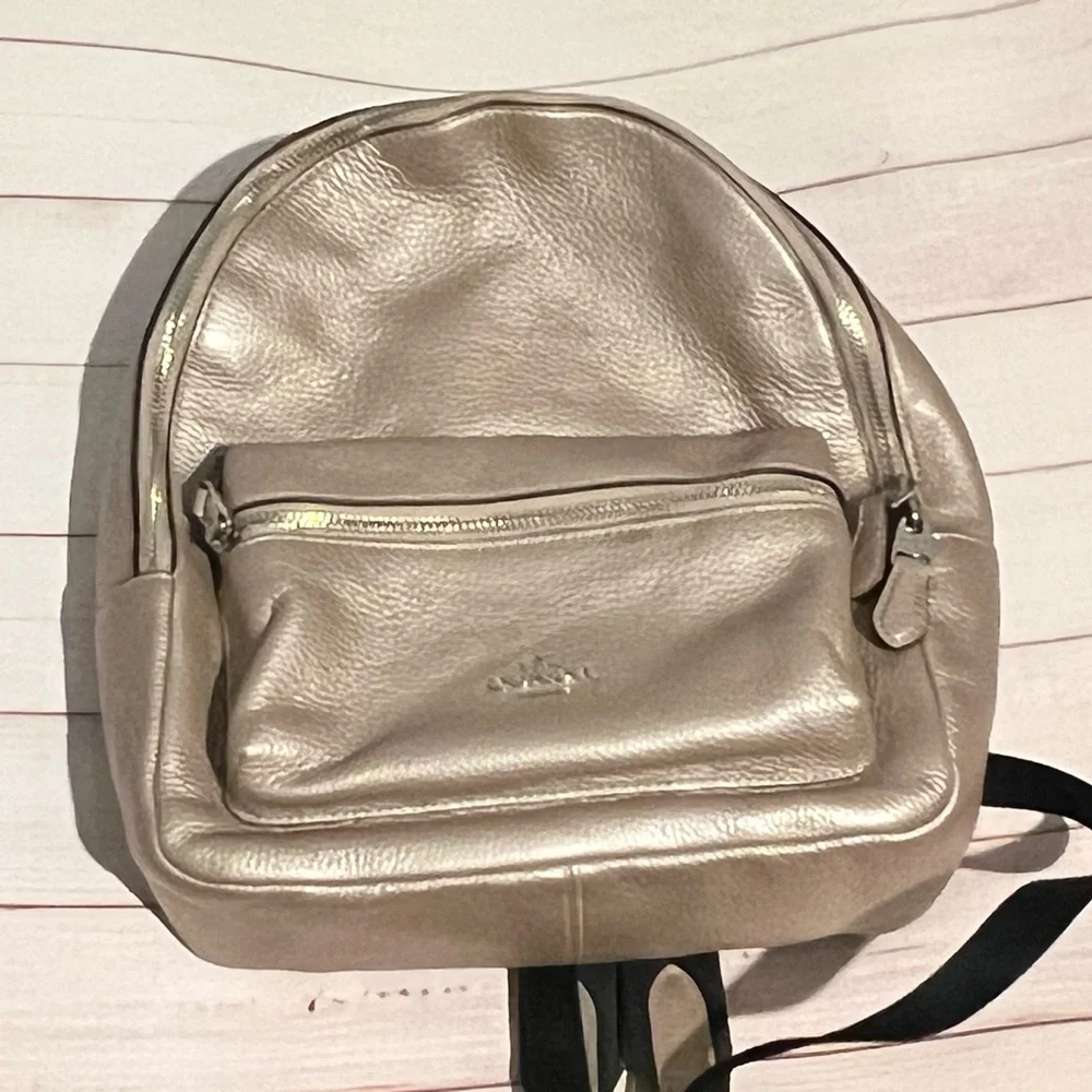 Medium Charlie Coach Gold Leather Backpack - Picture 2 of 3